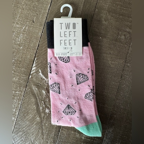 TWO LEFT FEET NWT Diamonds Are Forever Big Feet W 10-12.5 M 8.5-13 - Picture 1 of 3